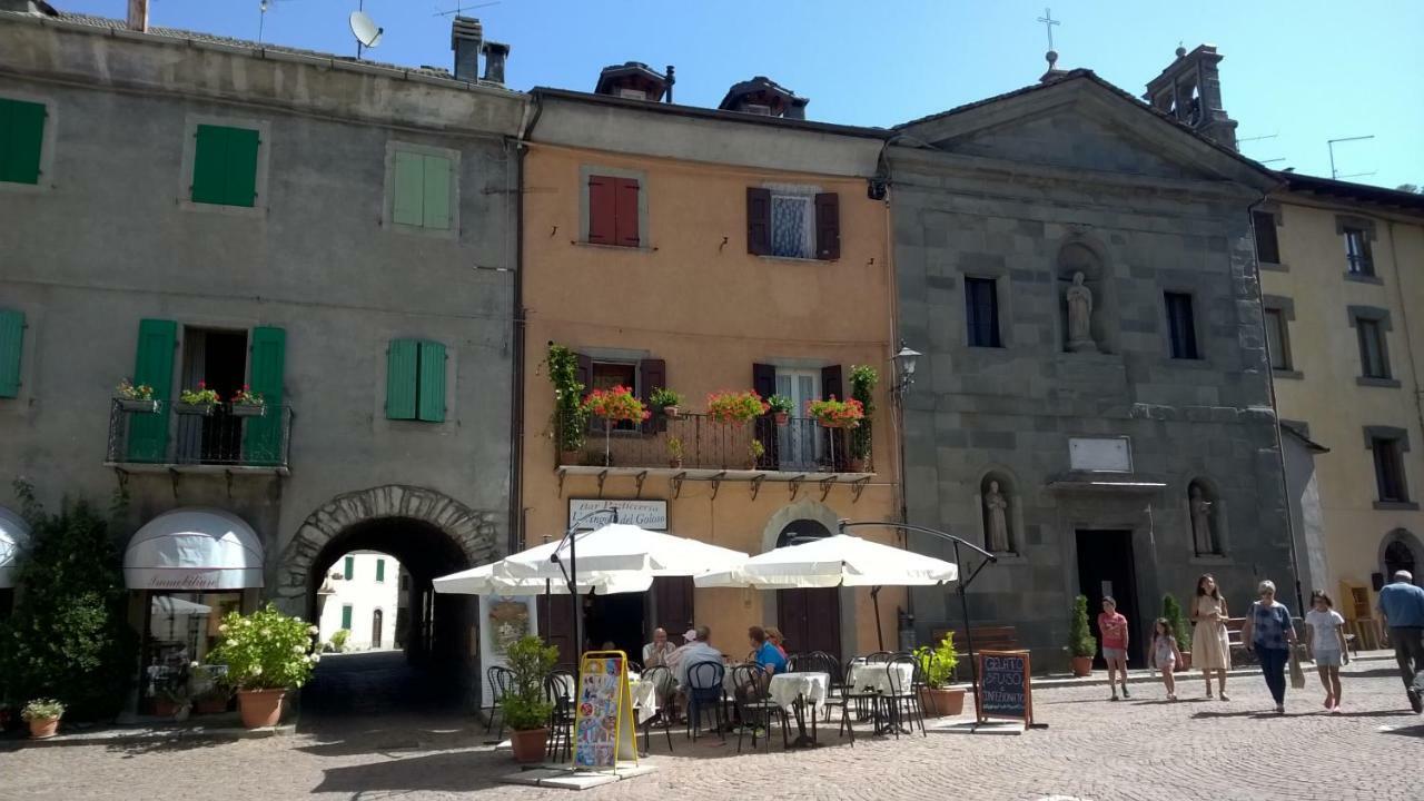 Piazza Fiumalbo Citta D'Arteアパートメント エクステリア 写真